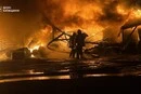 На Київщині після нічної атаки РФ спалахнули склади