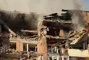 РФ вдарила по багатоповерхівці у Харкові: постраждало 12 людей, серед них є дитина (оновлено)