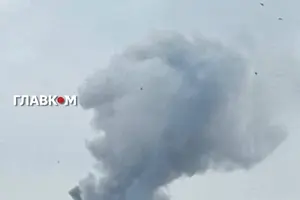 Над місцем влучання здійнявся дим