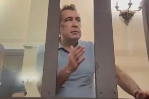 Саакашвілі закликав українців подивитися на ситуацію в Грузії, де, за його словами, громадяни масово виїжджають із країни, а їхнє місце займають росіяни
