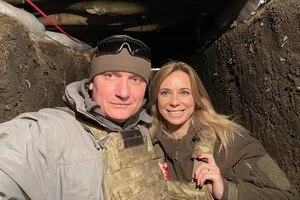 Олександру Ігнатьєв зізнався, що йому не судилося побачити наречену Юлію Яцик у весільній сукні наживо 