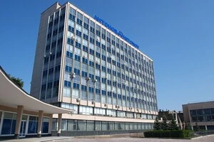 З 4 квітня 2015 року Акціонерне товариство «Антонов» входить до складу державного концерну «Укроборонпром»