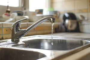 Фахівці «Київводоканалу» спільно з енергетиками працюють над відновленням водопостачання