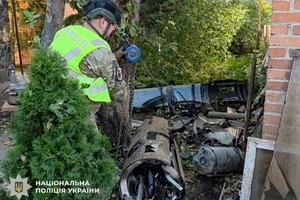 Ворожий безпілотник «Герань-5» влучив у приватну одноповерхову будівлю, пошкодивши дах та цегляні стіни