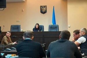 Засідання не відбулося через неявку двох обвинувачених та захисника одного з фігурантів справи