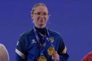 З сумою 215 кг Івженко перемогла у двоборстві
