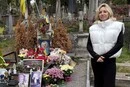 Блогерка розлютила дочку Ірини Фаріон світлинами на могилі мовознавиці (фото)