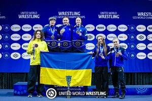 Українки повертаються з США з трьома золотими нагородами