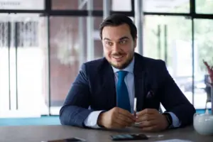 Голова Фонду держмайна Дмитро Наталуха нарікає, що до безпекового фактора навколо продажу ОПЗ додався ще й політичний 