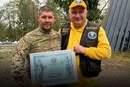 Ветеран із Прикарпаття створив найвищу в Україні дерев'яну гойдалку