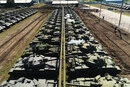 РФ почала накопичувати військову техніку на базах біля кордонів НАТО