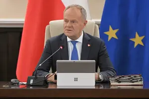 Туск сказав, що розраховує на повну співпрацю з боку України