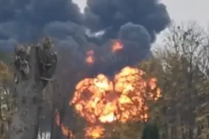 Су-30 – радянський/російський двомісний багатоцільовий винищувач покоління 4++