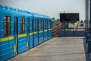 Метро Києва обмежило рух поїздів «зеленої» лінії через наслідки обстрілу