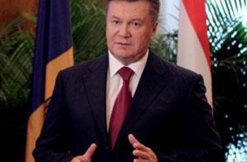 Виктор Янукович: Украина теряет огромные деньги