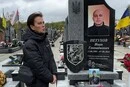 У Кропивницькому на могилі полеглого бійця з’явився пам’ятник із написами російською