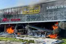 Окупанти вдарили по торговельному центру в Запоріжжі (фото)