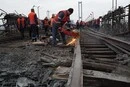Коли буде відновлено роботу пошкодженого РФ Південного мосту в Києві: коментар столичної влади