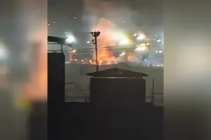Місцеві жителі розповіли про серію гучних звуків у небі