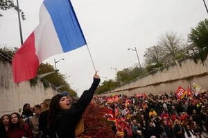 Французькі старшокласники під час демонстрації проти проблем у системі освіти