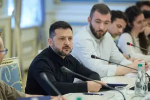 Президент також заявив, що, на його думку, Росія затягує переговорний процес