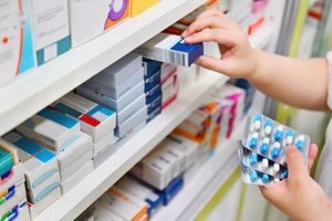 У період 2022-2025 років на рахунки представництв аптечні мережі перерахували понад 2 млрд грн за начебто користування інструкціями з дезінфекції та дератизації приміщень