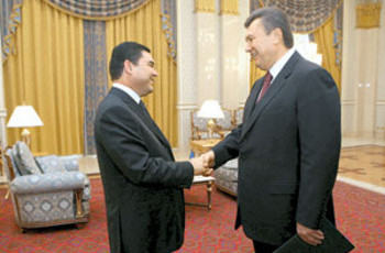 Сорочинская ярмарка в Ашхабаде