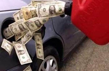 Когда в Украине начнет дешеветь бензин