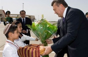 Украинцы уже переплачивают за газ два миллиарда