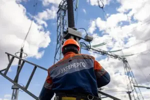 П'ять діб без світла. У Конотопі відновлено електропостачання