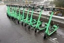 Транспортний лайфхак: кияни вигадали, як за 10 хвилин перетнути Південний міст (фото)