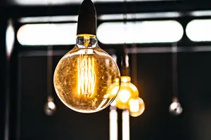 Енергетики працюють над відновленням електропостачання після російських обстрілів