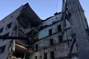 Російські авіабомби влучили в медзаклад Ізюма