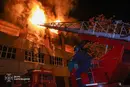 У Харкові сталася масштабна пожежа на складі (фото)