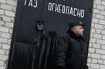 Партія влади - під критикою і опозиції, і Венеціанської комісії