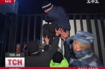 Почему украинцы перестали покупать дешевые авто