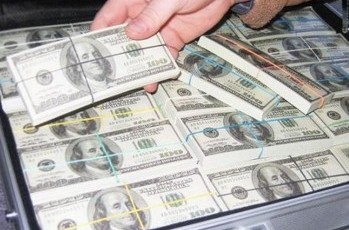 «Регіони» знайшли гроші на вибори