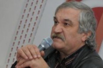 «Українське суспільство мовчить, зціпивши зуби» – Василь Шкляр