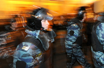 Оппозиция разошлась по площадям