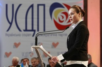 У Юли – свежая кровь