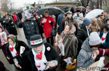 Вогонь, вода і каналізаційні труби - проти прихильників Тимошенко