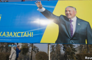 У Казахстані проходять дострокові парламентські вибори