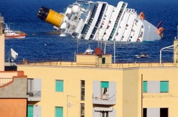 Блог итальянца: почти затонувший лайнер как символ страны