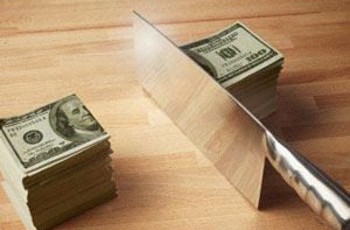 Полмиллиона украинцев могут потерять свои сбережения