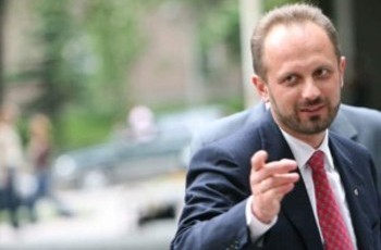 «Лукашенизация» Украины