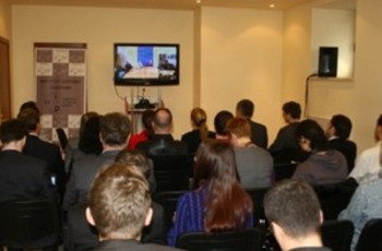 Ирина Прохорова: Кремль пытается задушить моего брата в объятьях