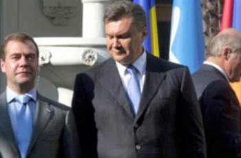 Янукович попередив Росію, що Україна не піде у ЄврАзЕС