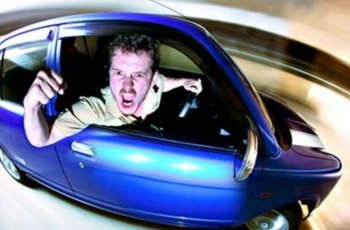 Пенсионеры взвинтят цены на иномарки