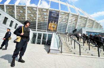 Украина заговорила об отмене «Евро-2012» и выборов