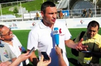 Разочарованных украинских избирателей завлекают именами знаменитостей